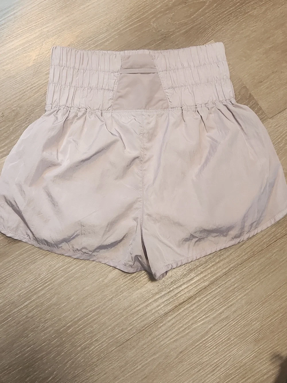 Free People Smocked Waist Lavender Women’s Shorts - Picture 2 of 4